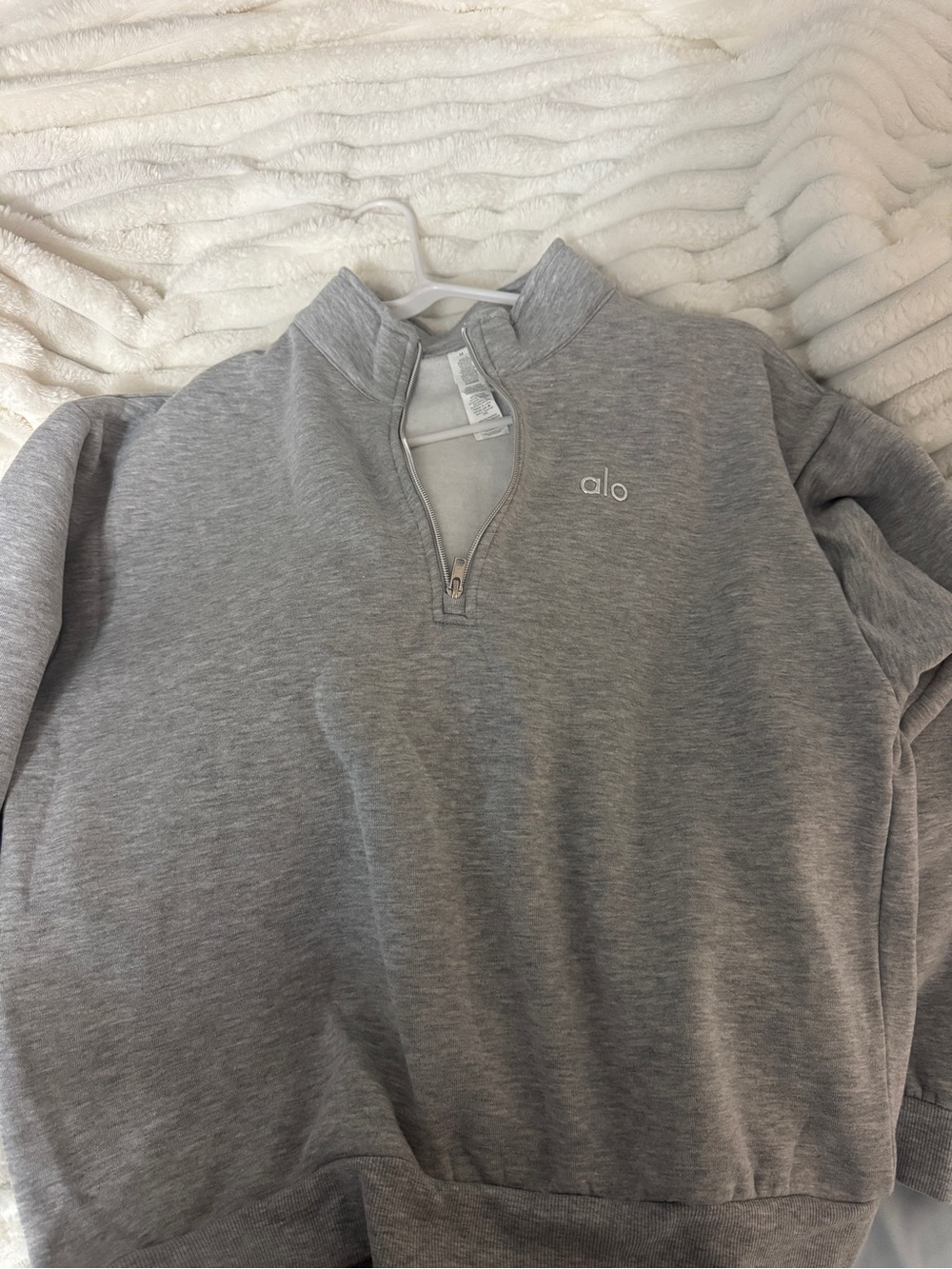 ALO Yoga Men's Light Gray Quarter-Zip Pullover